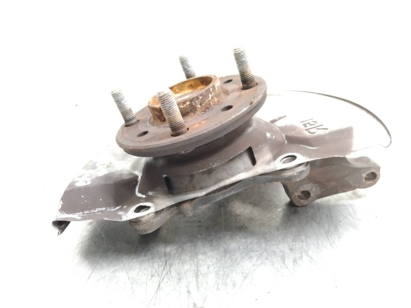 Recambio de mangueta delantera derecha para volvo s40 berlina 1.9 diesel cat referencia OEM IAM   