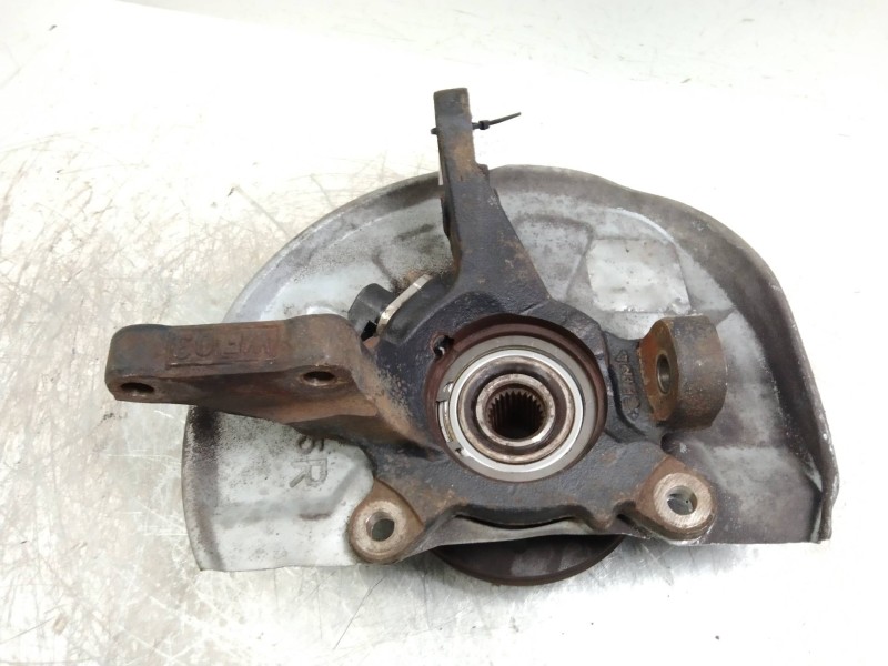 Recambio de mangueta delantera derecha para volvo s40 berlina 1.9 diesel cat referencia OEM IAM   