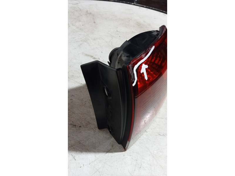 Recambio de piloto trasero derecho para volkswagen touareg (7l6) tdi r5 referencia OEM IAM 7L6945258  