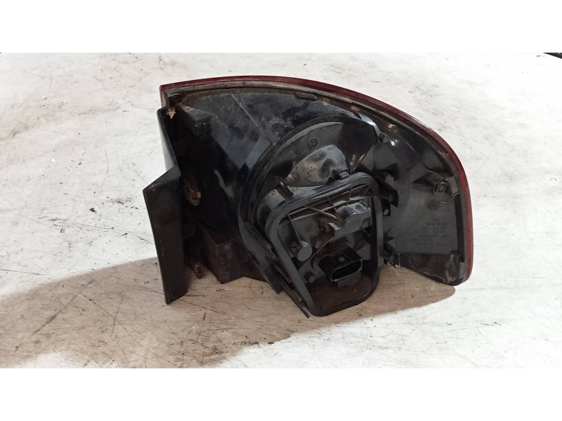 Recambio de piloto trasero izquierdo para volkswagen touareg (7l6) tdi r5 referencia OEM IAM 7L6945257  