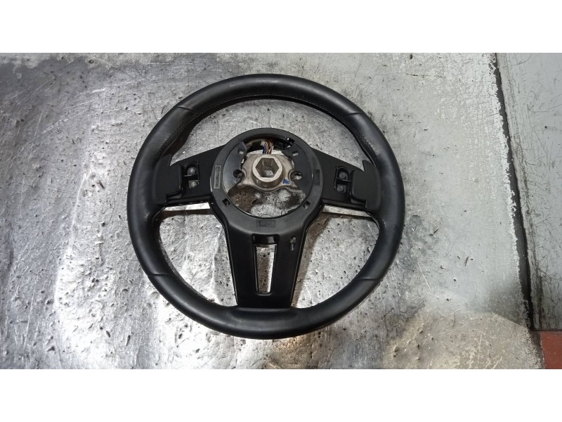 Recambio de volante para mazda cx-30 selection 2wd referencia OEM IAM   