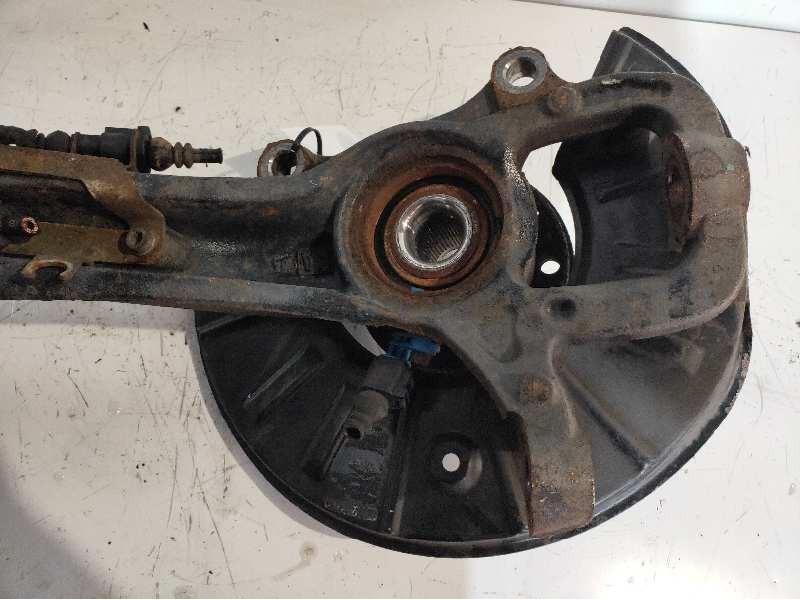 Recambio de mangueta delantera izquierda para volkswagen touareg (7la) 2.5 tdi referencia OEM IAM 7L6407257A 7773 