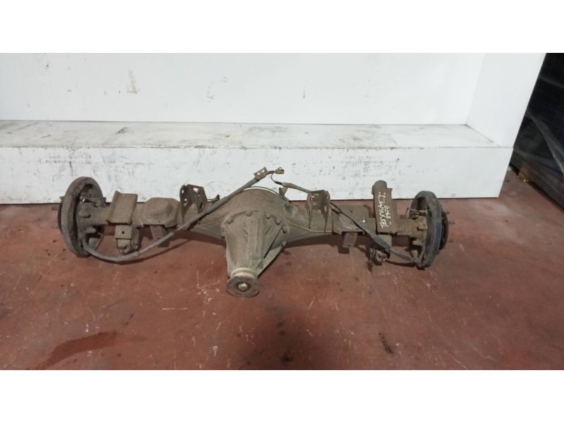 Recambio de puente trasero para nissan terrano (wd21) 2.7 td referencia OEM IAM   TAMBOR