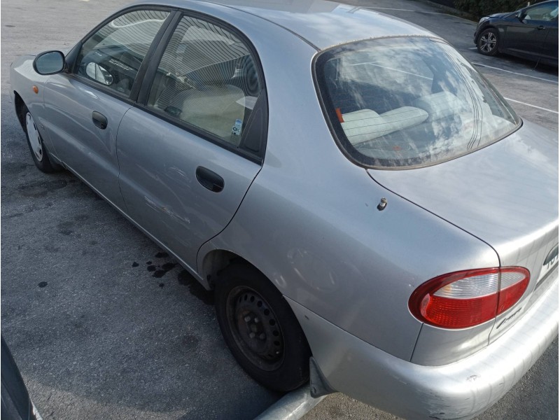 daewoo lanos del año 1999