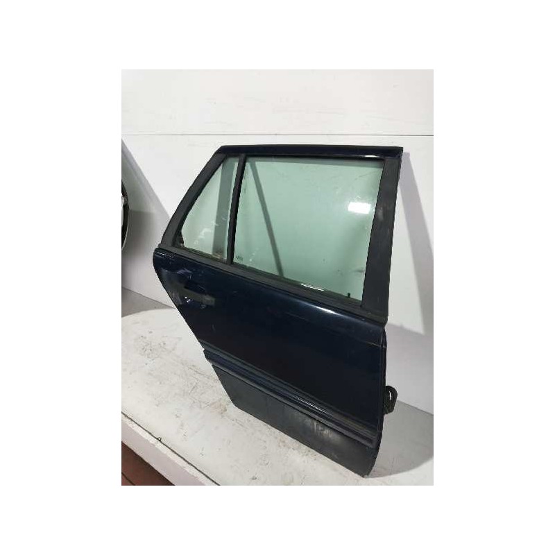 Recambio de puerta trasera derecha para mercedes clase c (w202) familiar 200 t cdi (202.194) referencia OEM IAM   