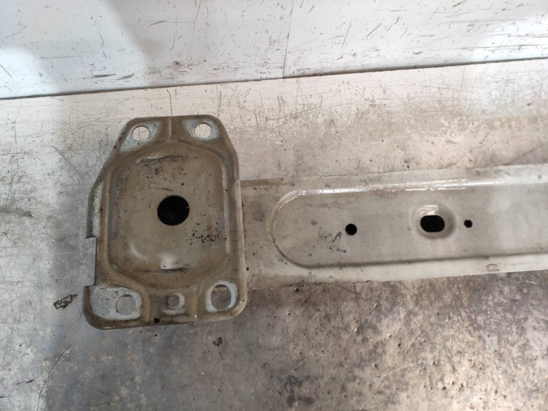 Recambio de refuerzo paragolpes delantero para fiat fiorino básico referencia OEM IAM   