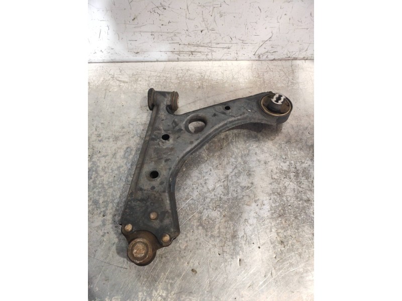 Recambio de brazo suspension inferior delantero derecho para fiat fiorino básico referencia OEM IAM   
