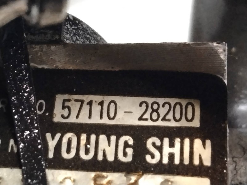 Recambio de bomba direccion para hyundai lantra (j1) 1.8 16v cat referencia OEM IAM 711028200  