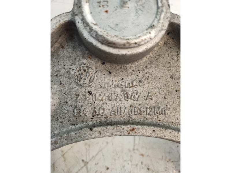 Recambio de brazo suspension superior delantero derecho para volkswagen touareg (7la) 2.5 tdi referencia OEM IAM 7L0407047A  