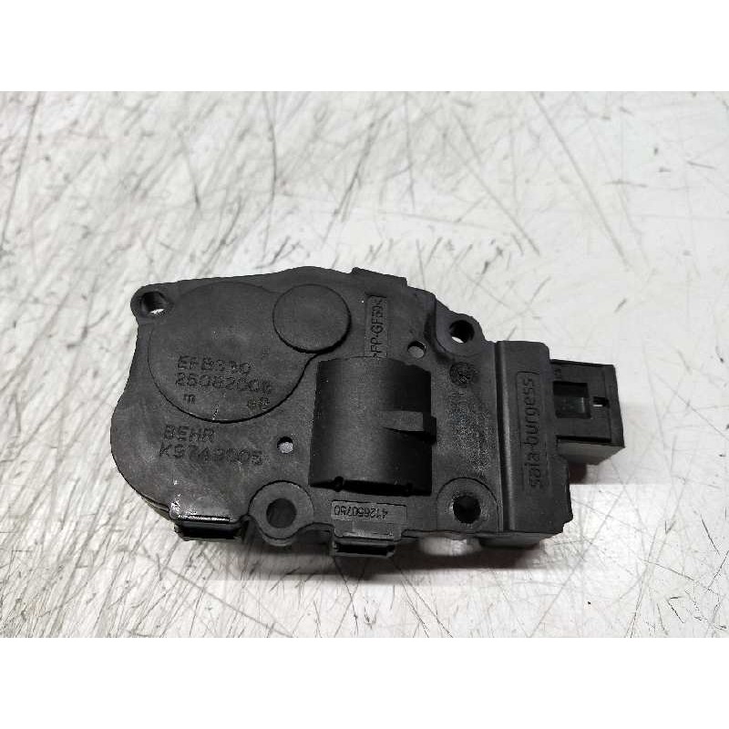 Recambio de motor apertura trampillas climatizador para audi a4 avant (8k5) (2008) 2.0 16v tdi referencia OEM IAM K9749005 25082