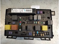 Recambio de caja reles / fusibles para opel astra h berlina 1.4 16v referencia OEM IAM 5DK00946440 12685301 