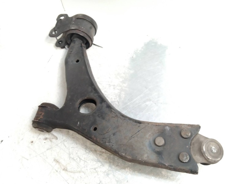 Recambio de brazo suspension inferior delantero izquierdo para ford focus berlina (cap) ambiente (d) referencia OEM IAM   