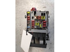 Recambio de caja reles / fusibles para opel insignia berlina edition referencia OEM IAM 13222786  