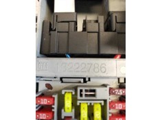 Recambio de caja reles / fusibles para opel insignia berlina edition referencia OEM IAM 13222786   2