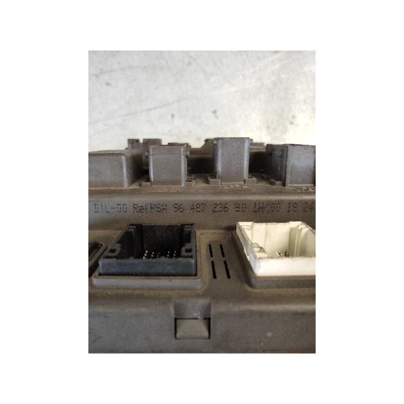 Recambio de caja reles / fusibles para peugeot 607 (s1) 2.2 hdi fap cat referencia OEM IAM 9648723680  