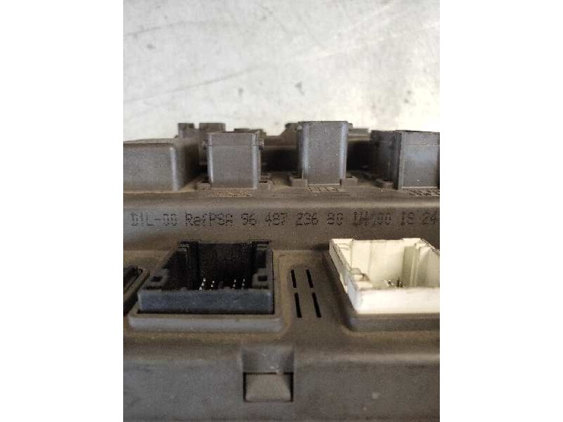 Recambio de caja reles / fusibles para peugeot 607 (s1) 2.2 hdi fap cat referencia OEM IAM 9648723680  