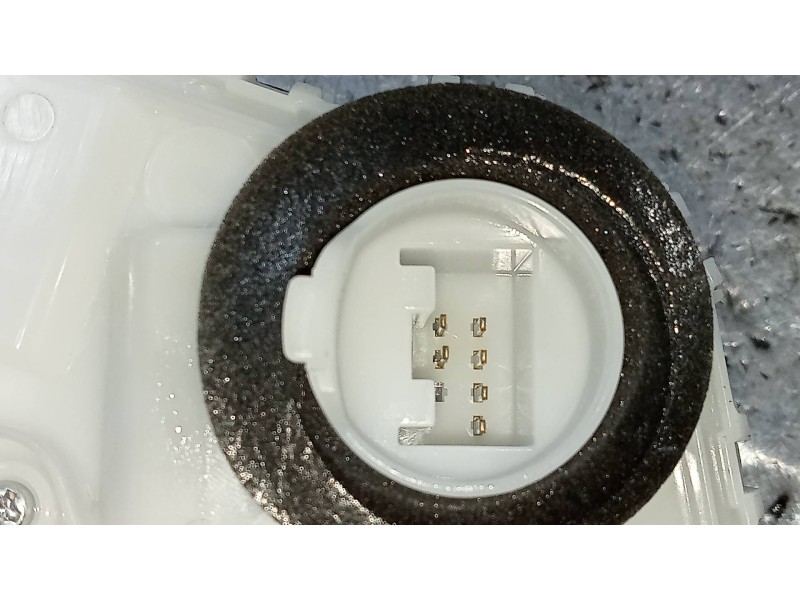 Recambio de motor cierre centralizado delantero derecho para mazda cx-30 selection 2wd referencia OEM IAM   