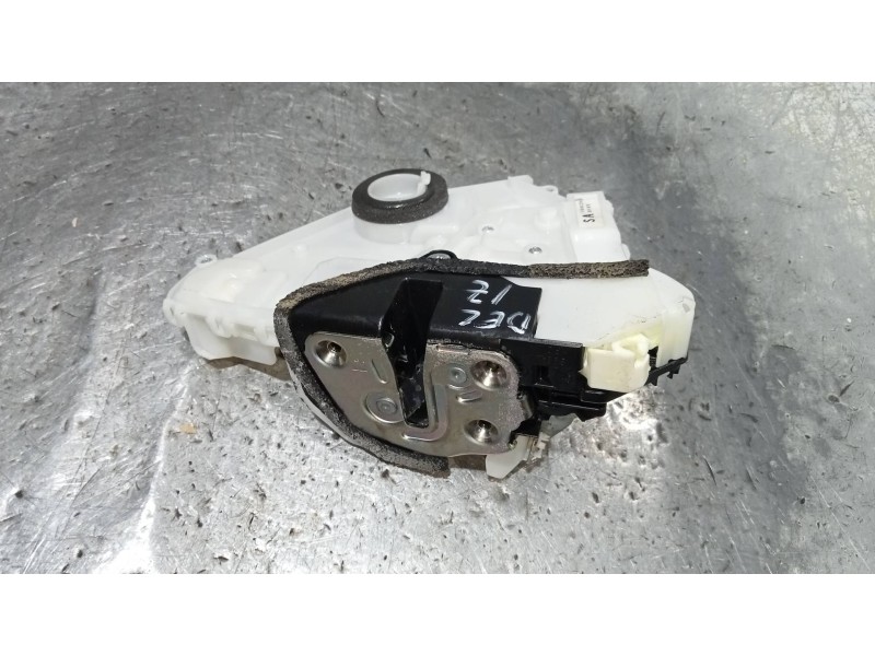 Recambio de motor cierre centralizado delantero izquierdo para mazda cx-30 selection 2wd referencia OEM IAM   