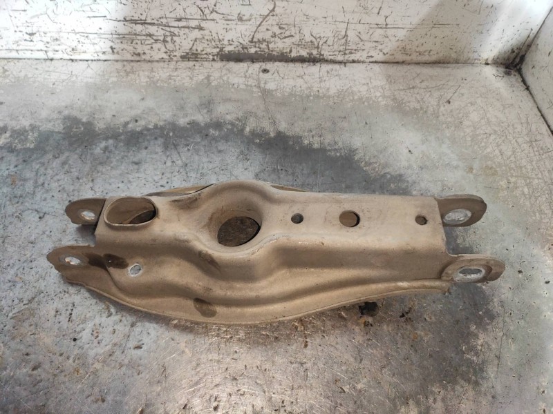Recambio de brazo suspension inferior trasero izquierdo para bmw serie 1 berlina (e81/e87) 116d referencia OEM IAM   