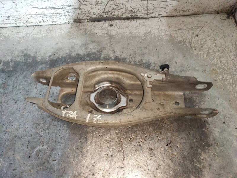 Recambio de brazo suspension inferior trasero izquierdo para bmw serie 1 berlina (e81/e87) 116d referencia OEM IAM   