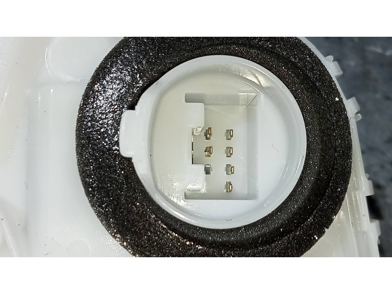 Recambio de motor cierre centralizado trasero derecho para mazda cx-30 selection 2wd referencia OEM IAM   