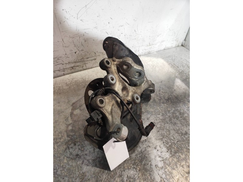 Recambio de mangueta delantera derecha para mercedes clase clk (w209) coupe 200 compressor (209.341) referencia OEM IAM   