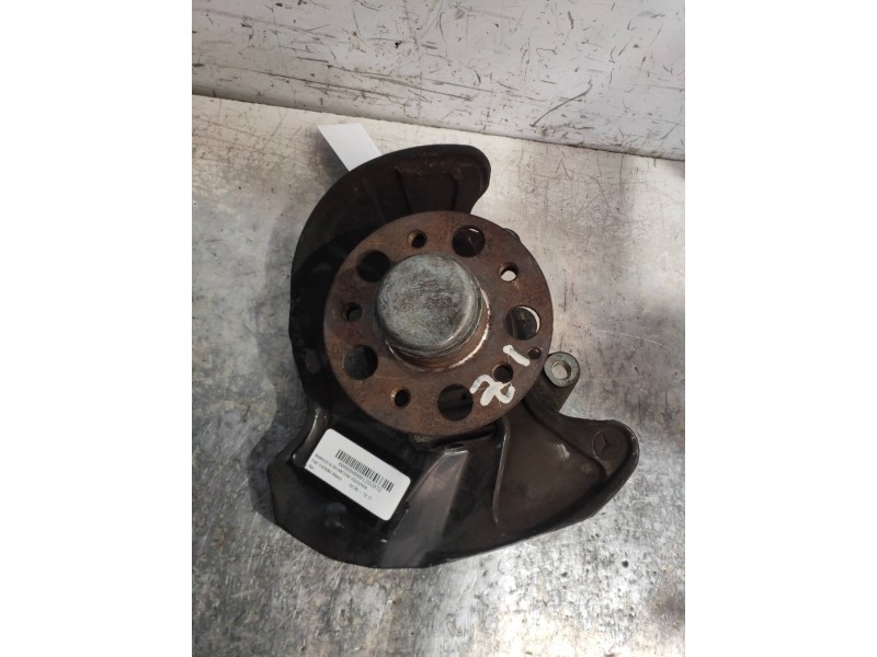 Recambio de mangueta delantera izquierda para mercedes clase clk (w209) coupe 200 compressor (209.341) referencia OEM IAM   