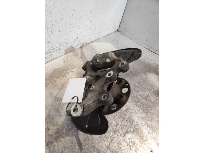 Recambio de mangueta delantera izquierda para mercedes clase clk (w209) coupe 200 compressor (209.341) referencia OEM IAM   