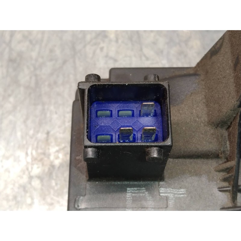 Recambio de motor cierre centralizado trasero derecho para opel astra g berlina comfort referencia OEM IAM 24414135 DT 5P