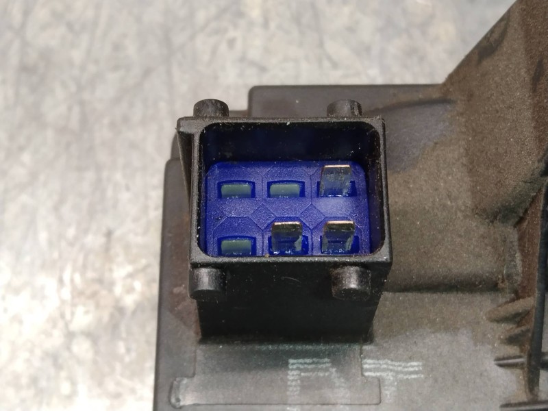 Recambio de motor cierre centralizado trasero derecho para opel astra g berlina comfort referencia OEM IAM 24414135 DT 5P