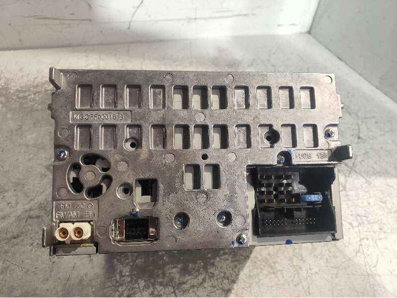Recambio de sistema audio / radio cd para audi a4 avant (8k5) (2008) 2.0 16v tdi referencia OEM IAM 8T2035186C CQJA1871G PANASON