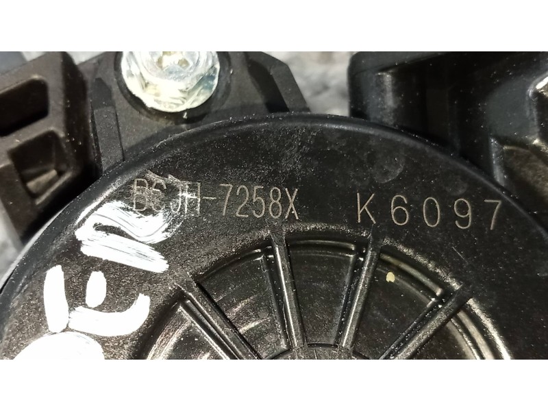 Recambio de elevalunas trasero derecho para mazda cx-30 selection 2wd referencia OEM IAM BCJH7258X  