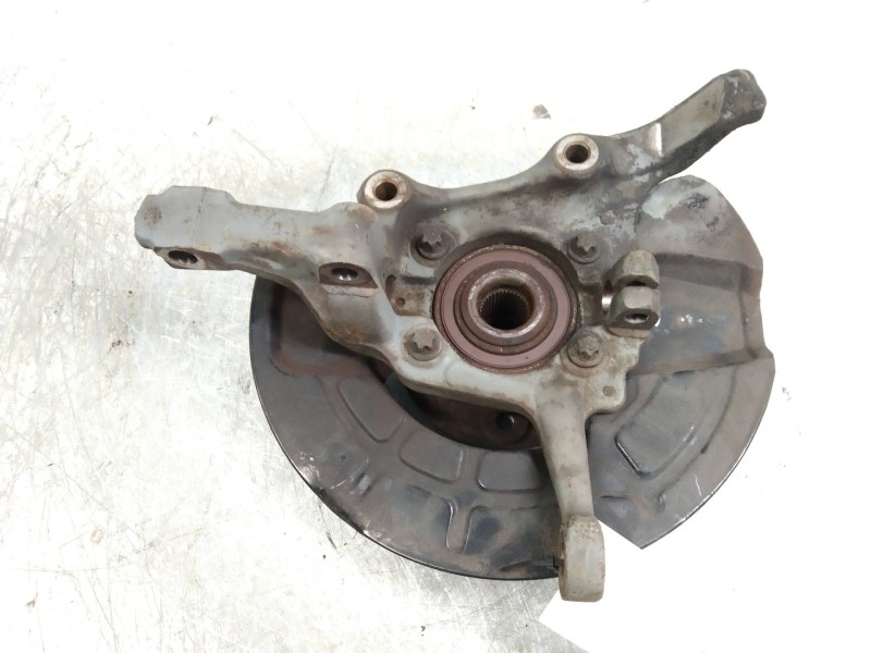 Recambio de mangueta delantera izquierda para volvo s70 berlina 2.0 cat referencia OEM IAM   