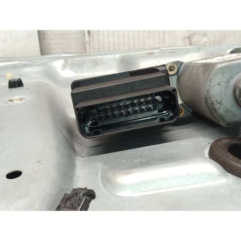 Recambio de elevalunas trasero derecho para volkswagen bora berlina (1j2) conceptline referencia OEM IAM 1J5839756C 1J5839730G 1