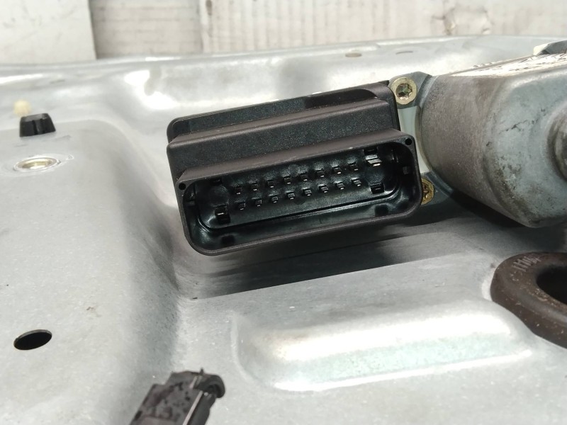 Recambio de elevalunas trasero derecho para volkswagen bora berlina (1j2) conceptline referencia OEM IAM 1J5839756C 1J5839730G 1