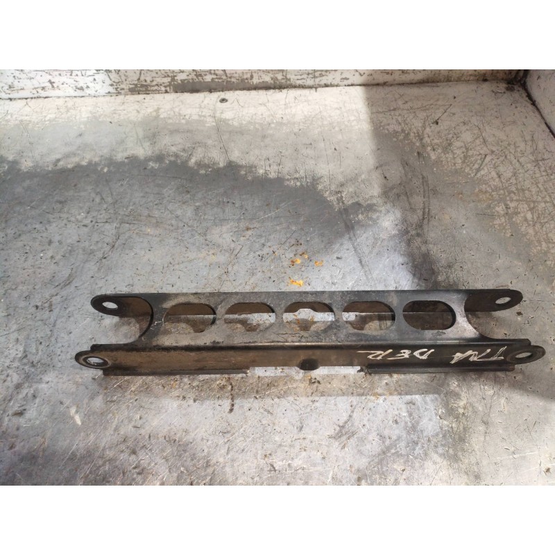 Recambio de brazo suspension superior trasero derecho para bmw serie 1 berlina (e81/e87) 116d referencia OEM IAM 33326763477  