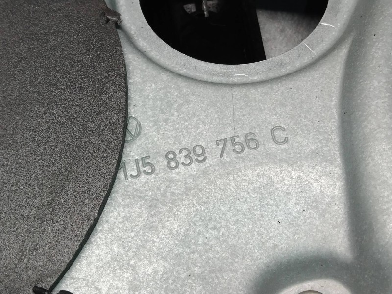 Recambio de elevalunas trasero derecho para volkswagen bora berlina (1j2) conceptline referencia OEM IAM 1J5839756C 1J5839730G 1