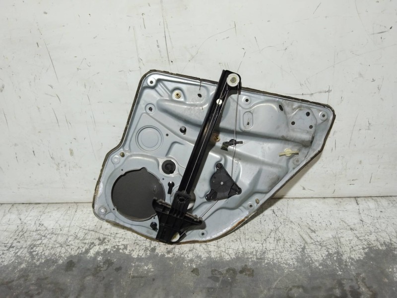 Recambio de elevalunas trasero izquierdo para volkswagen bora berlina (1j2) conceptline referencia OEM IAM 1J5839755C 1J5839729G