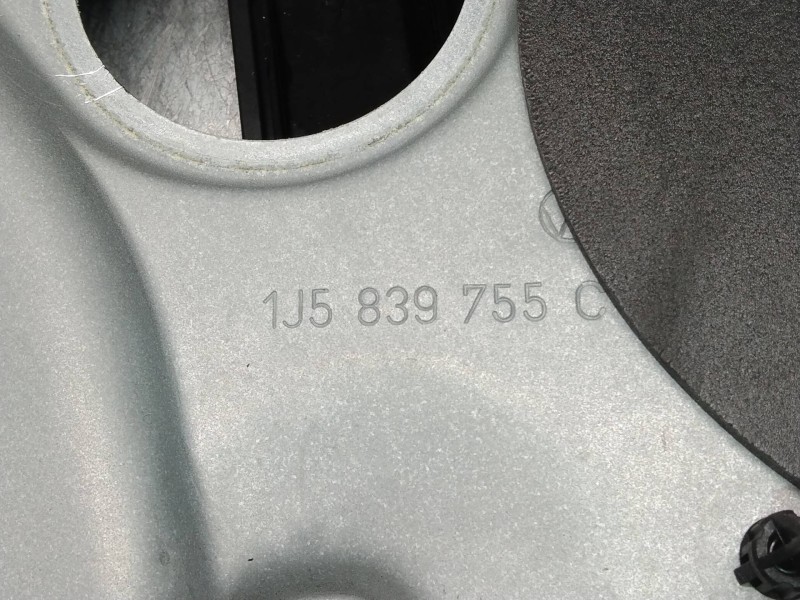 Recambio de elevalunas trasero izquierdo para volkswagen bora berlina (1j2) conceptline referencia OEM IAM 1J5839755C 1J5839729G