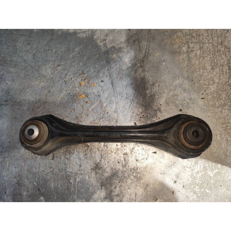 Recambio de brazo suspension superior trasero derecho para bmw serie 1 berlina (e81/e87) 116d referencia OEM IAM 33326777980  