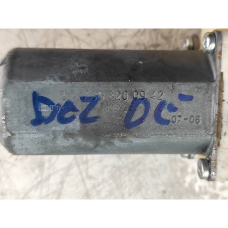 Recambio de elevalunas delantero derecho para mercedes clase clk (w209) coupe 200 compressor (209.341) referencia OEM IAM 013082