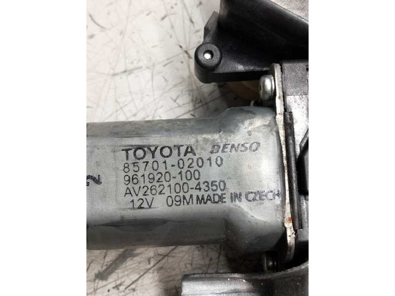 Recambio de elevalunas delantero derecho para toyota auris active referencia OEM IAM 8570102010 AV2621004350 961920100