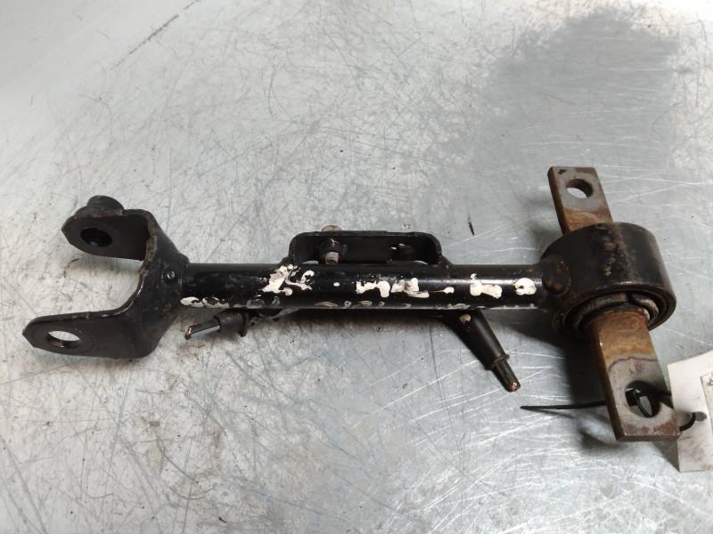 Recambio de tirante trasero derecho para honda civic berlina 3 (ep1/2) 1.6 vtec cat (d 16 v 1) referencia OEM IAM   