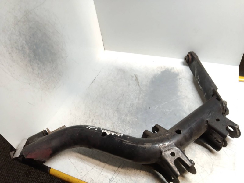 Recambio de brazo suspension inferior trasero derecho para honda civic berlina 3 (ep1/2) 1.6 vtec cat (d 16 v 1) referencia OEM 