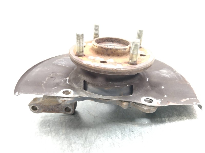 Recambio de mangueta delantera izquierda para volvo v40 familiar 1.9 diesel cat referencia OEM IAM   