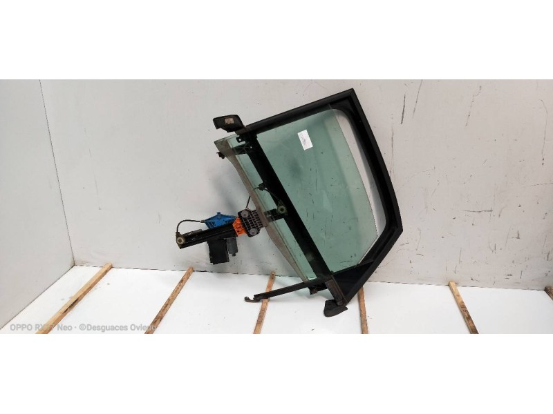 Recambio de elevalunas trasero izquierdo para audi a4 berlina (8e) 1.9 tdi (96kw) referencia OEM IAM 8E0959801A 5WK47009CBF 