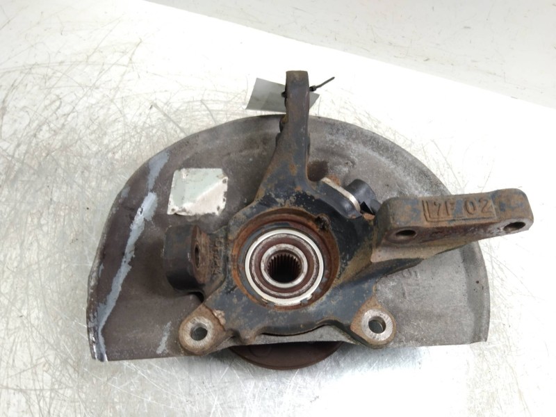 Recambio de mangueta delantera izquierda para volvo v40 familiar 1.9 diesel cat referencia OEM IAM   