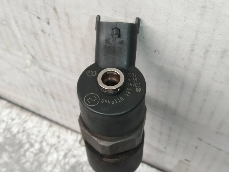 Recambio de inyector para fiat stilo (192) 1.9 jtd 115 referencia OEM IAM 0445110119  BOSCH