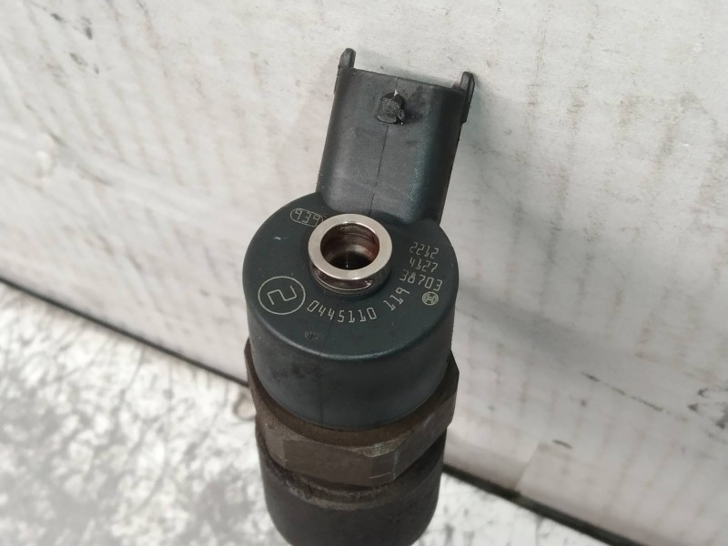 Recambio de inyector para fiat stilo (192) 1.9 jtd 115 referencia OEM IAM 0445110119  BOSCH