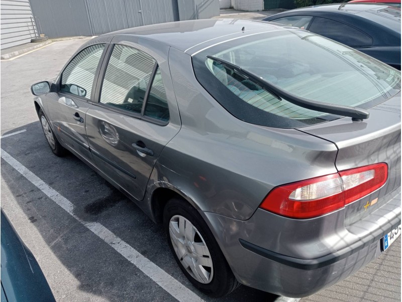 renault laguna ii (bg0) del año 2001